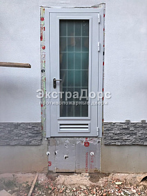 Противопожарные двери со стеклом от производителя в Подольске  купить