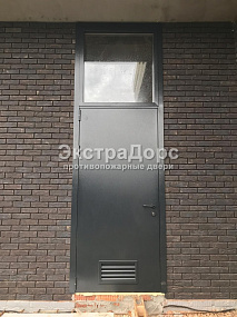 Противопожарные двери с решеткой от производителя в Подольске  купить