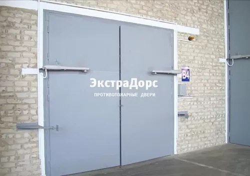 Ворота противопожарные распашные серые